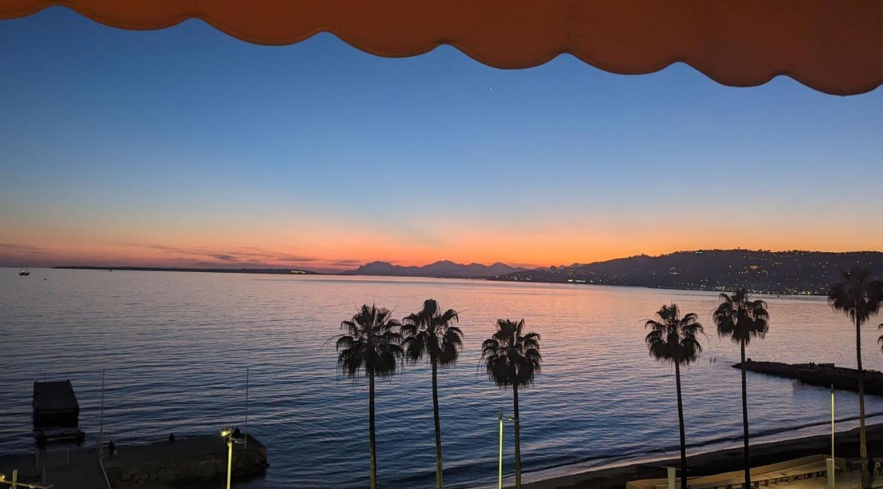 Superbe Appartement Vue Mer Panoramique Juan-les-Pins Exteriér fotografie
