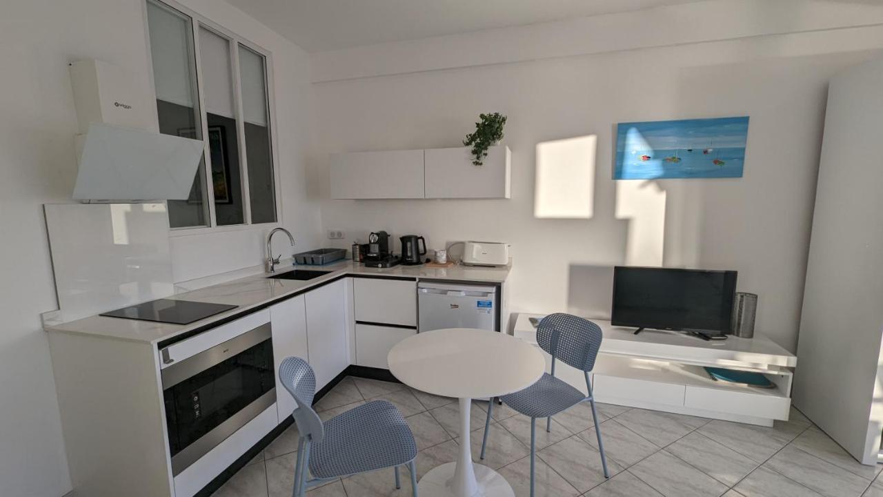 Superbe Appartement Vue Mer Panoramique Juan-les-Pins Exteriér fotografie