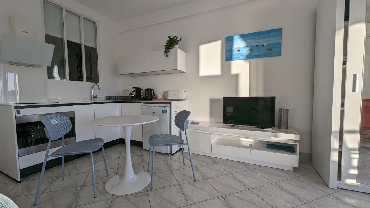 Superbe Appartement Vue Mer Panoramique Juan-les-Pins Exteriér fotografie