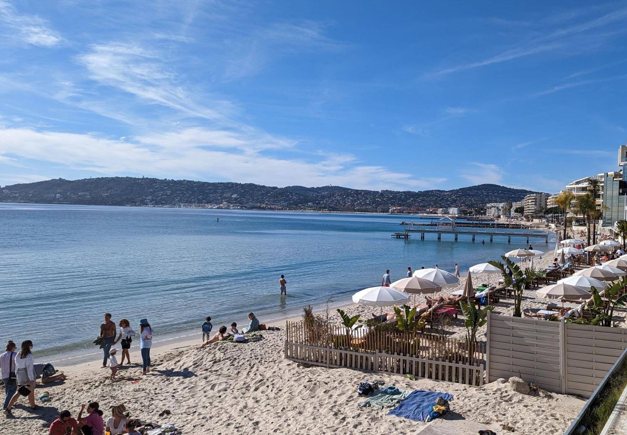 Superbe Appartement Vue Mer Panoramique Juan-les-Pins Exteriér fotografie