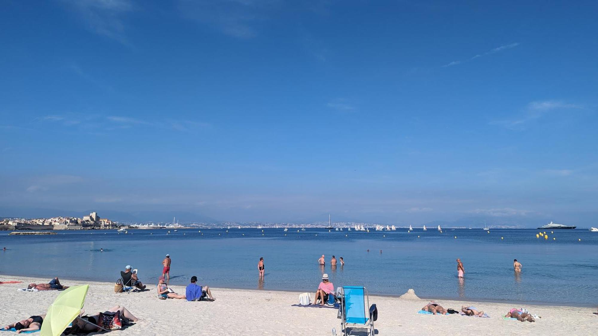 Superbe Appartement Vue Mer Panoramique Juan-les-Pins Exteriér fotografie