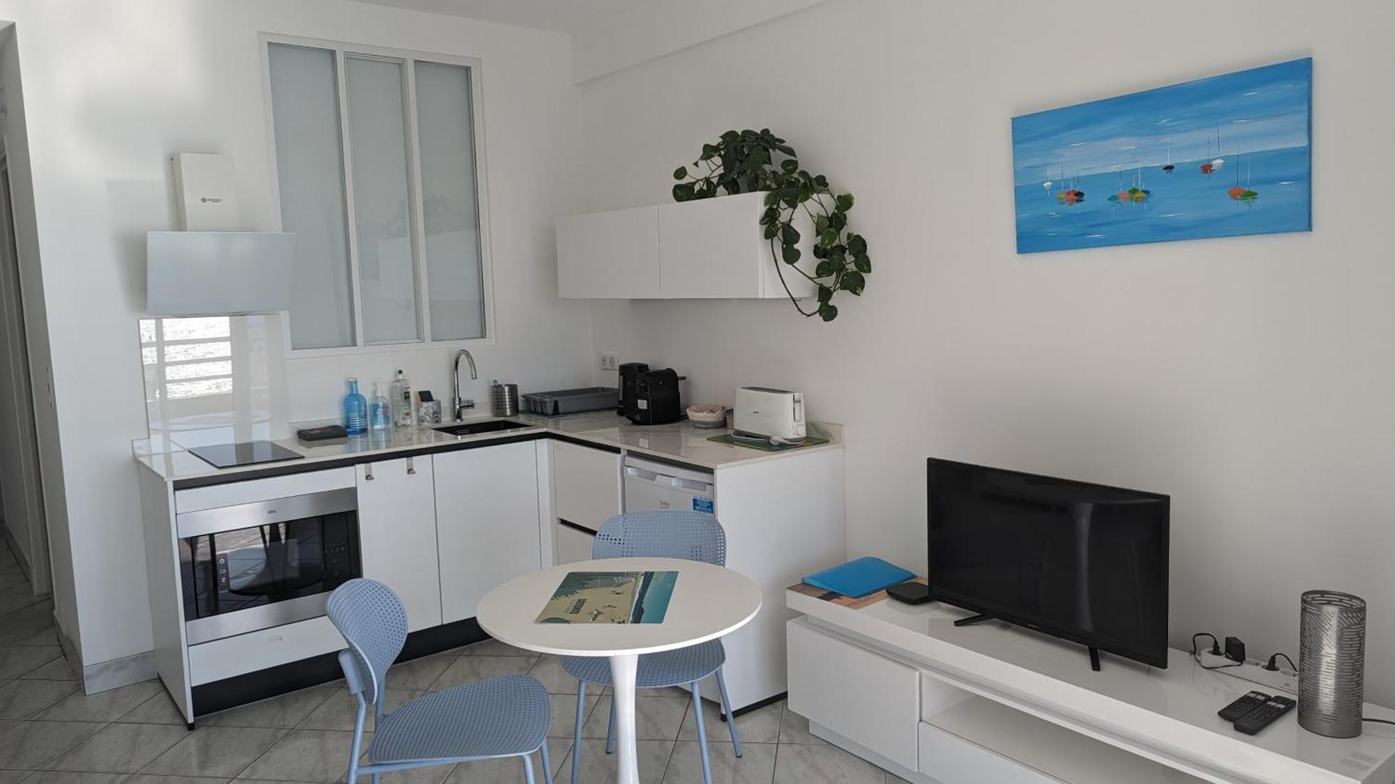 Superbe Appartement Vue Mer Panoramique Juan-les-Pins Exteriér fotografie