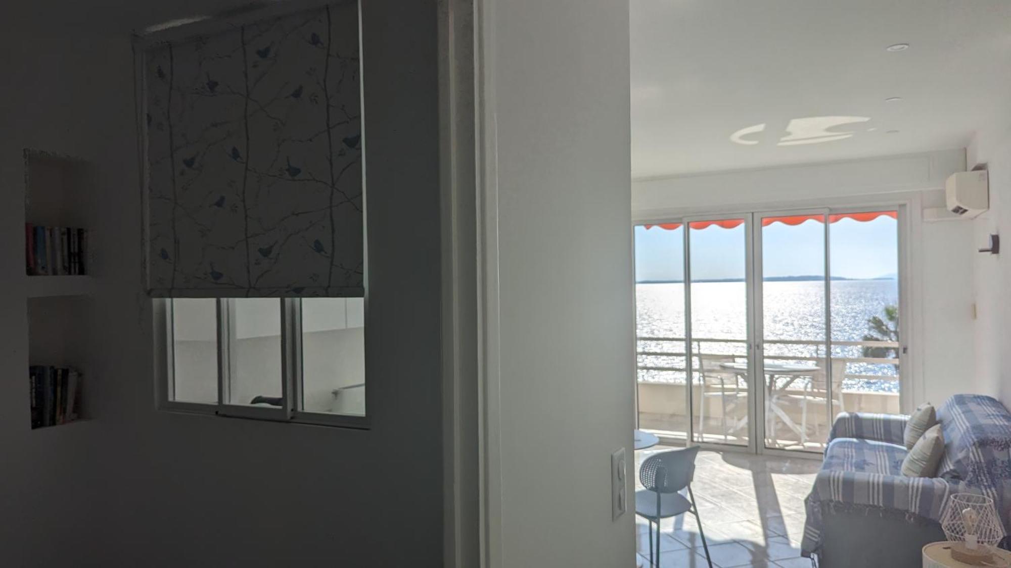 Superbe Appartement Vue Mer Panoramique Juan-les-Pins Exteriér fotografie